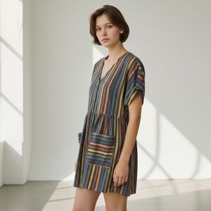 Striped V-Neck Short Sleeve Dress in Multicolor